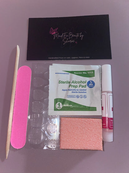 Nail application kit